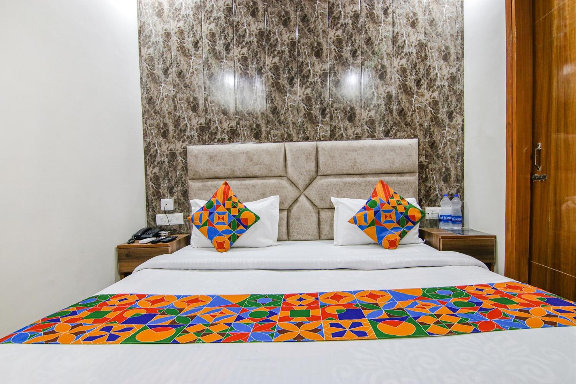 Fabhotel Hc South Crown Mohali Bagian luar foto