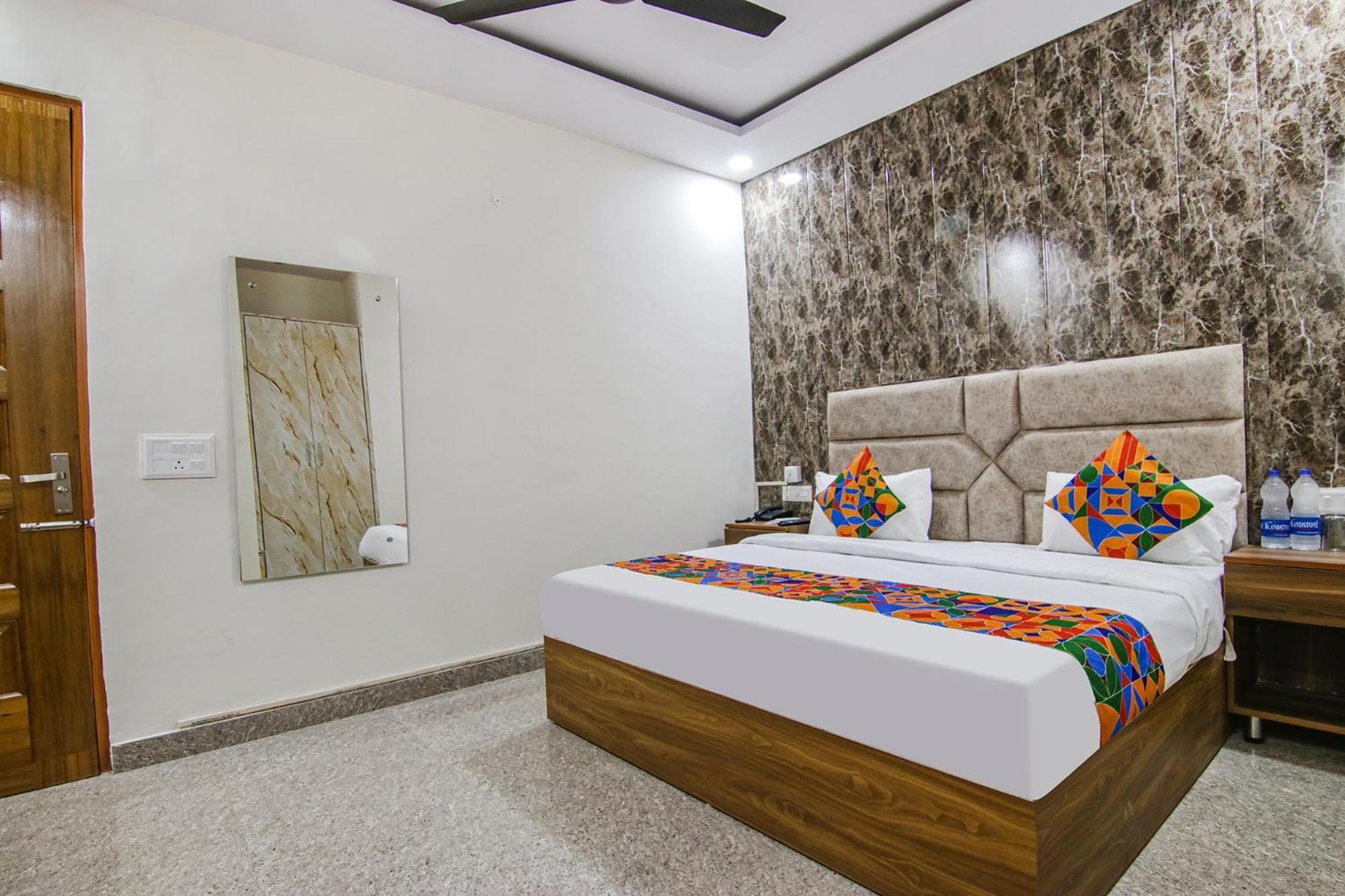Fabhotel Hc South Crown Mohali Bagian luar foto